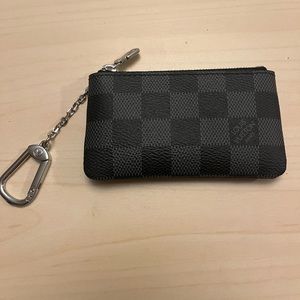 Damier graphite Louis Vuitton money pouch